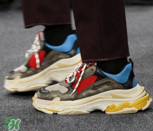balenciaga triple s怎么預(yù)定？巴黎世家秋冬新款運動鞋在哪預(yù)定？