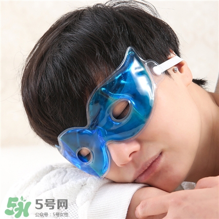 眼罩里面的藍(lán)色液體是什么?眼罩里面的藍(lán)色液體有毒嗎? 眼罩里面的藍(lán)色液體是什么?眼罩里面的藍(lán)色液體有毒嗎?