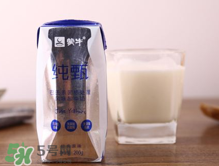 純甄酸奶過期還能喝嗎？純甄酸奶過期一點點要緊嗎？