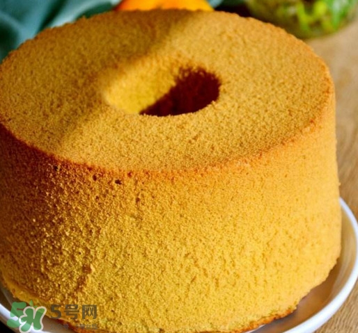 怎么判斷戚風(fēng)蛋糕烤熟了？戚風(fēng)蛋糕沒(méi)烤熟怎么辦