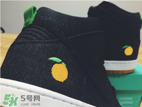 nike sb dunk momofuku限量版滑板鞋多少錢？