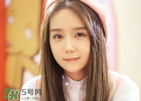 頭發(fā)打結(jié)梳不開怎么辦?頭發(fā)打結(jié)梳不通怎么辦? 頭發(fā)打結(jié)梳不開怎么辦?頭發(fā)打結(jié)梳不通怎么辦?