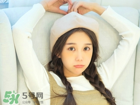 頭發(fā)打結(jié)梳不開怎么辦?頭發(fā)打結(jié)梳不通怎么辦? 頭發(fā)打結(jié)梳不開怎么辦?頭發(fā)打結(jié)梳不通怎么辦?