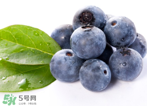 藍莓是什么顏色？藍莓泡水什么顏色？