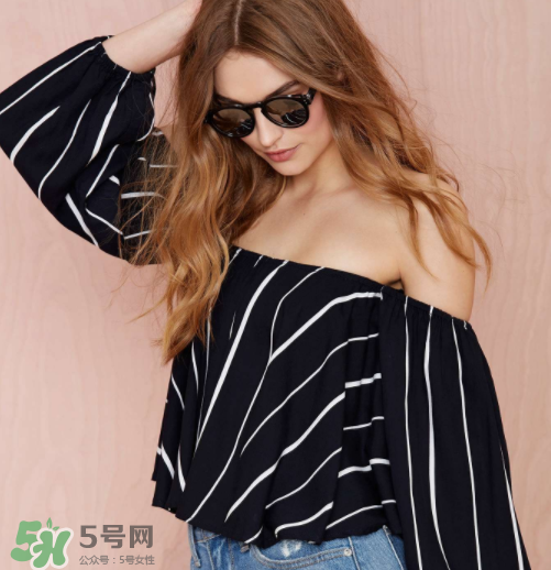 夏天穿黑色衣服會(huì)熱嗎？夏天穿什么衣服防曬？