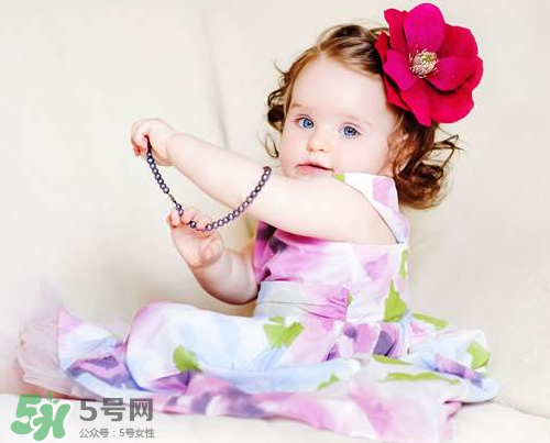 什么時候給寶寶剪指甲？寶寶多大可以剪指甲？