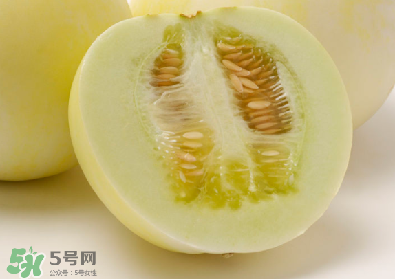 藍(lán)莓和香瓜能一起吃嗎？藍(lán)莓和香瓜能同時(shí)吃？