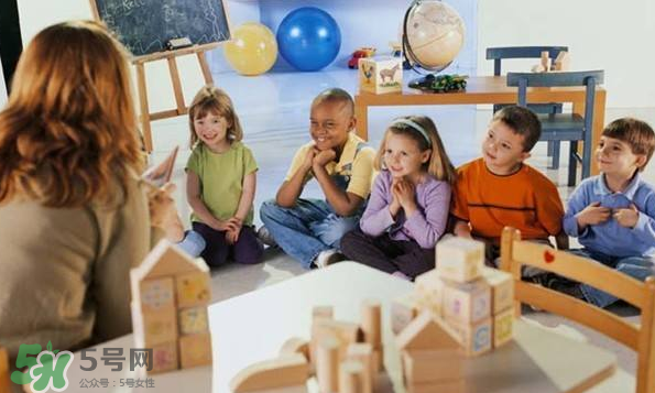 兒童性教育從幾歲開始？兒童性教育的關(guān)鍵時期是何時？