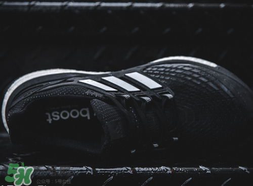 adidas energy boost4上腳怎么樣？阿迪達(dá)斯跑步鞋2017測(cè)評(píng)