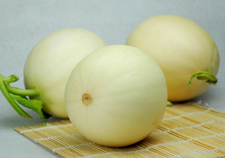 藍(lán)莓和香瓜能一起吃嗎？藍(lán)莓和香瓜能同時(shí)吃？