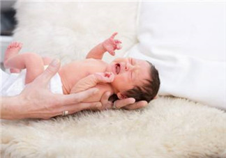 什么時候給寶寶剪指甲？寶寶多大可以剪指甲？