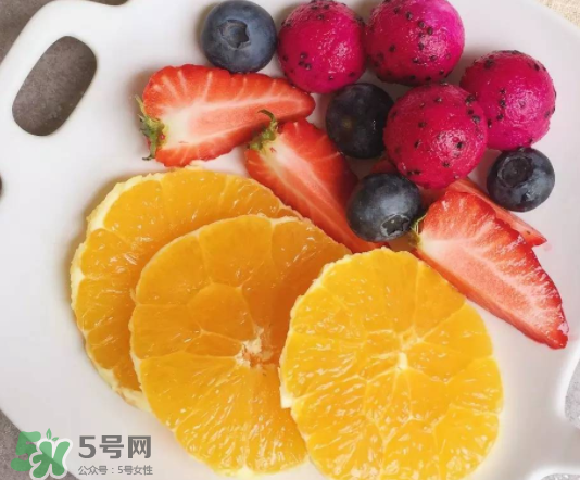 藍(lán)莓和橙子能一起吃嗎？藍(lán)莓和橙子一起吃好嗎？