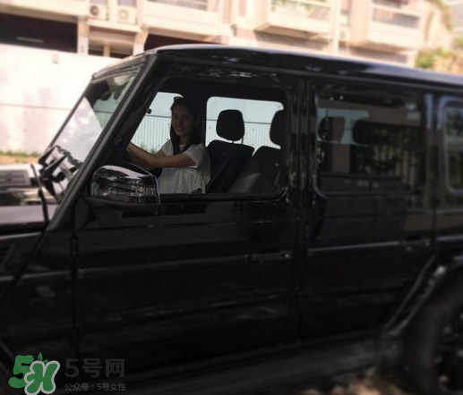 余文樂首曬女友美照 余文樂女朋友是誰？