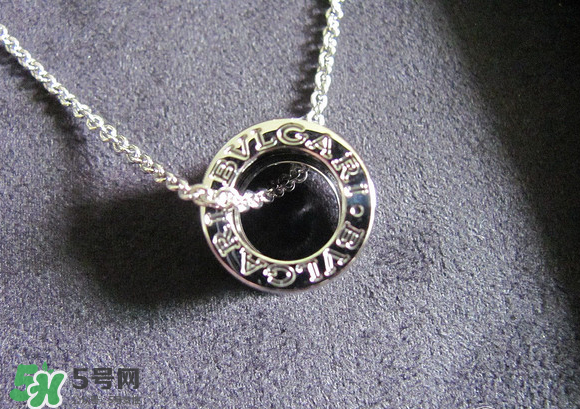 寶格麗小紅人項鏈?zhǔn)鞘裁床馁|(zhì)？寶格麗小紅人項鏈材質(zhì)介紹