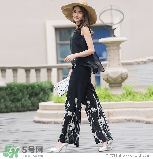 8月份穿什么衣服？八月份穿衣搭配