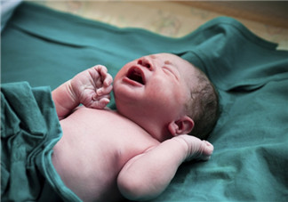 新生兒能用母乳洗臉嗎？新生兒能用母乳擦臉嗎？