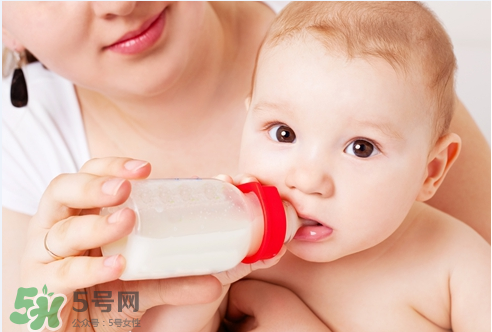 八月份可以斷奶嗎？8月份可以斷奶嗎？