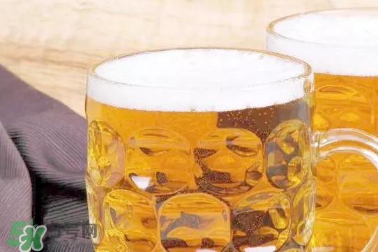 啤酒打開了隔夜還能喝嗎？喝隔夜的啤酒有什么危害？