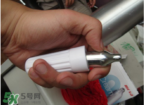 笑氣怎么玩？笑氣怎么用？