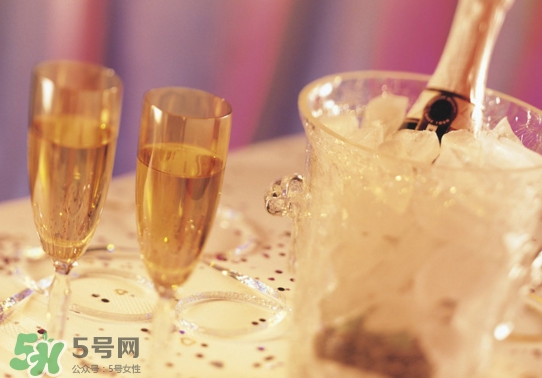  一般的香檳多少錢一瓶？香檳一般多少度