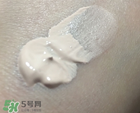 zeesea滾輪bb霜怎么樣？zeesea滾輪bb霜好用嗎