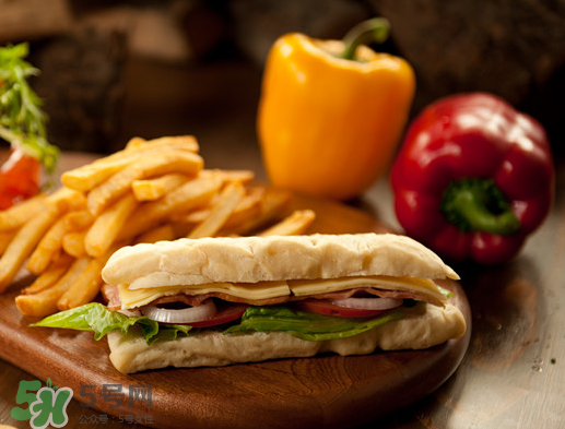 kpro小龍蝦雞肉帕尼尼好吃嗎？多少錢？