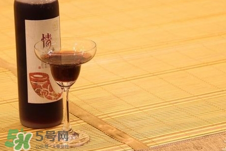 竹涼席和藤?zèng)鱿膫€(gè)好？竹涼席可以暴曬嗎