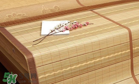 竹涼席和藤?zèng)鱿膫€(gè)好？竹涼席可以暴曬嗎