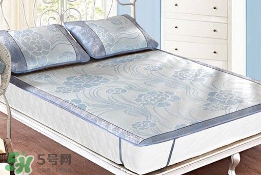 冰絲涼席一般多少錢？亞麻涼席和冰絲涼席哪個好