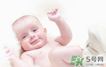 新生兒吃母乳拉稀是怎么回事？新生兒吃母乳拉稀怎么辦？