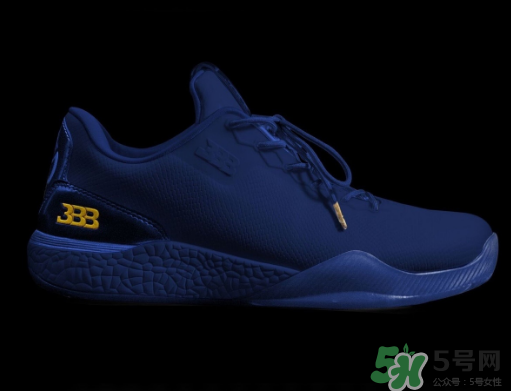big baller brand zo2獨(dú)立日配色多少錢？球哥簽名鞋官網(wǎng)價(jià)格