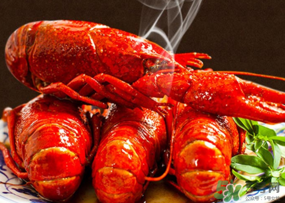 麻辣小龍蝦的頭能吃嗎？如何吃麻辣小龍蝦的頭？