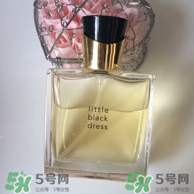 雅芳小黑裙噴霧香水怎么樣?雅芳小黑裙噴霧香水好不好？