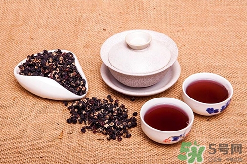 黑枸杞可以天天喝嗎？黑枸杞泡水一天喝幾次