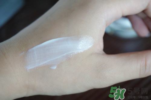 雅詩(shī)敦素顏霜怎么樣_怎么用_多少錢(qián)