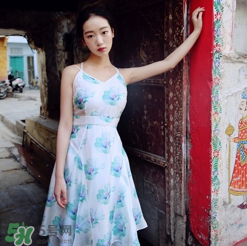 8月份去三亞穿什么？八月份去三亞穿什么衣服？