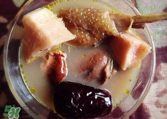 榴蓮殼煲雞湯殼能吃嗎？榴蓮殼煲雞湯殼好喝嗎？