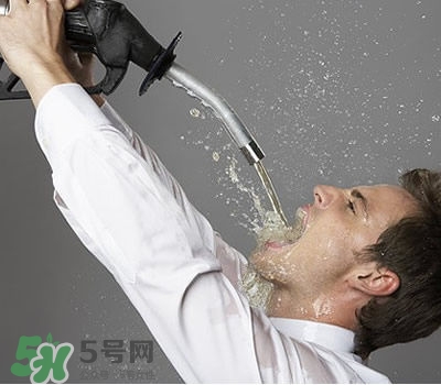 腎結(jié)石怎么治最好？腎結(jié)石的醫(yī)治方法