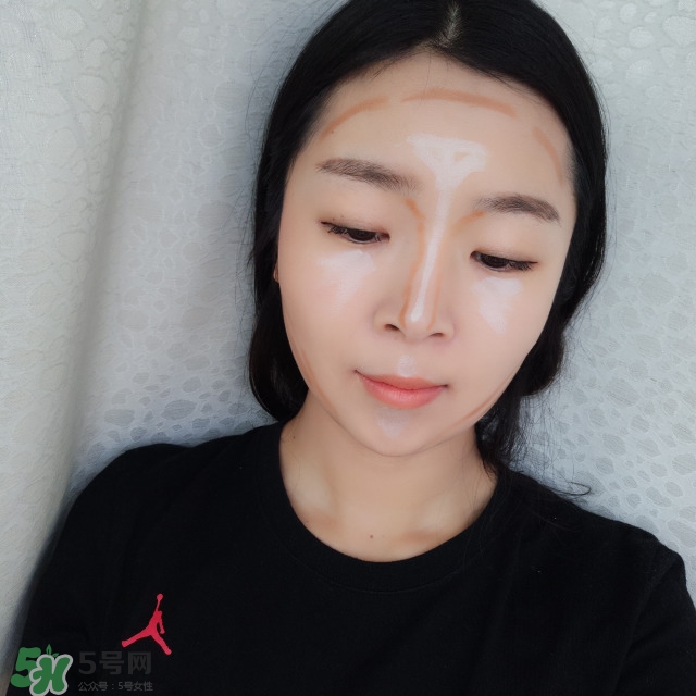 愛麗小屋修容棒怎么用圖解 愛麗小屋高光修容棒怎么用 愛麗小屋修容棒怎么用圖解 愛麗小屋高光修容棒怎么用