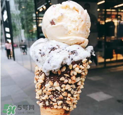 emack bolio's堆疊冰淇淋多少錢？堆疊冰淇淋好吃嗎？