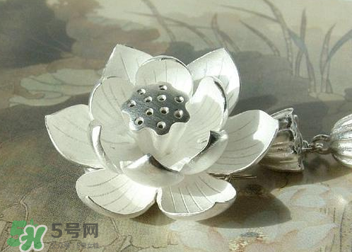 蓮蓬有什么寓意？蓮蓬吊墜帶著什么寓意？