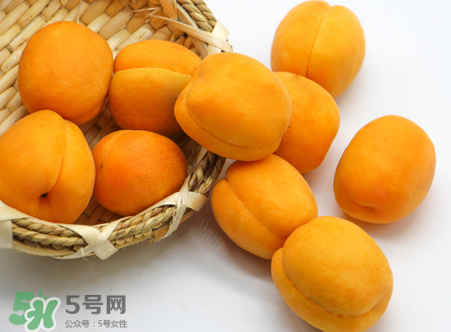 黃桃和水蜜桃哪個好吃？黃桃和水蜜桃的區(qū)別