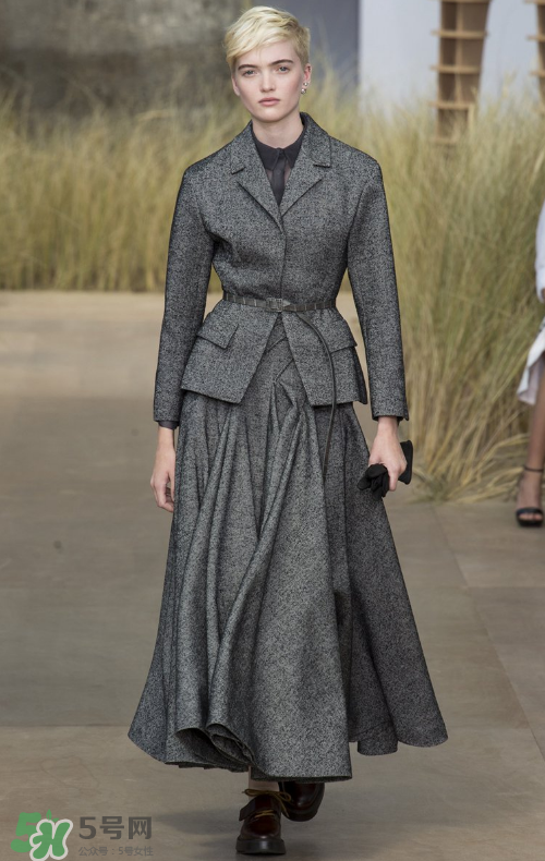 dior迪奧2017秋冬高定系列怎么樣_好看嗎_款式有哪些？