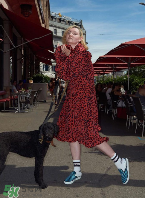 vetements與vans聯(lián)名系列鞋子什么時(shí)候發(fā)售？