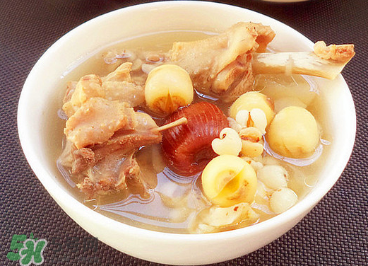 新鮮蓮子可以燉湯嗎？新鮮蓮子怎么煲湯？