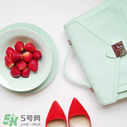 夏天背什么包包好看 夏天時(shí)尚又實(shí)用的小眾包包 夏天背什么包包好看 夏天時(shí)尚又實(shí)用的小眾包包