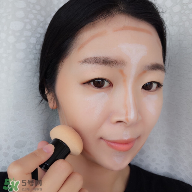 愛麗小屋修容棒怎么用圖解 愛麗小屋高光修容棒怎么用 愛麗小屋修容棒怎么用圖解 愛麗小屋高光修容棒怎么用