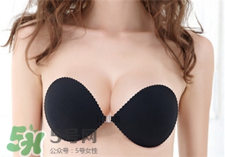 硅膠內(nèi)衣的優(yōu)點 硅膠內(nèi)衣的缺點 硅膠內(nèi)衣的優(yōu)點 硅膠內(nèi)衣的缺點