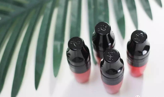 蘭蔻搖搖染唇液怎么用？蘭蔻搖搖染唇液怎么卸？