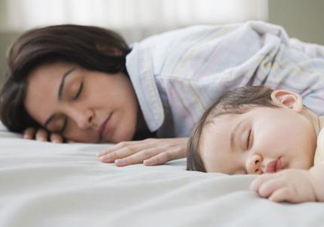 晚上睡覺(jué)趴著睡好嗎？晚上趴著睡覺(jué)有什么壞處